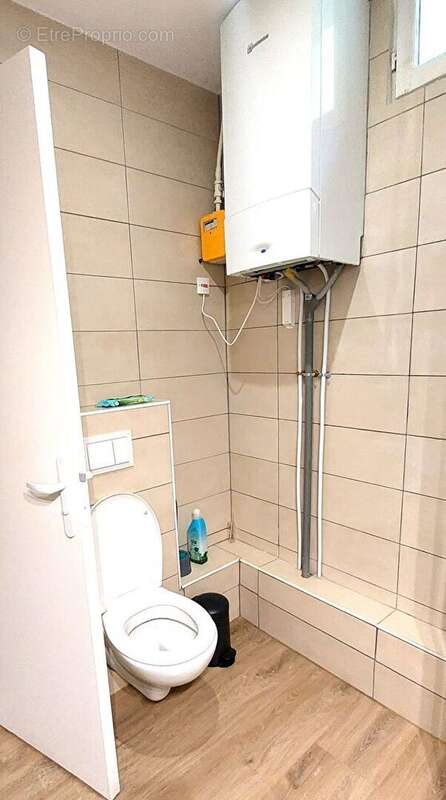 Appartement à CHARENTON-LE-PONT