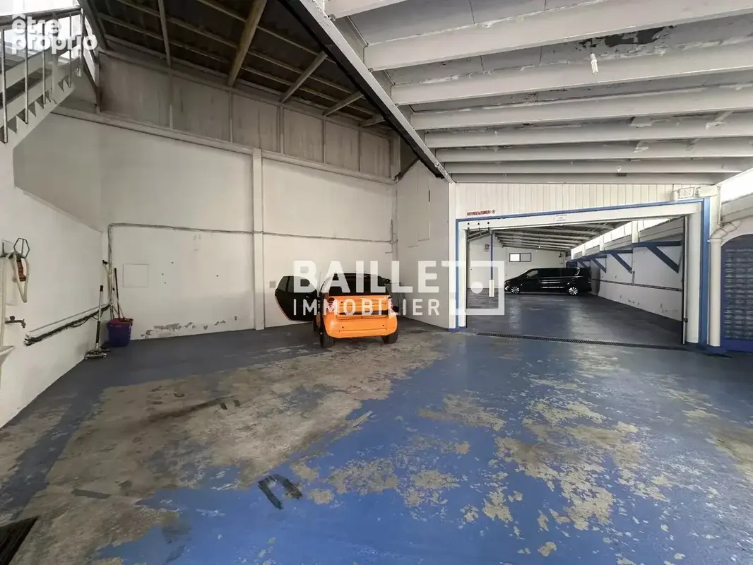 Nice centre, vend 802 m2 d'entrepôt - photo 11