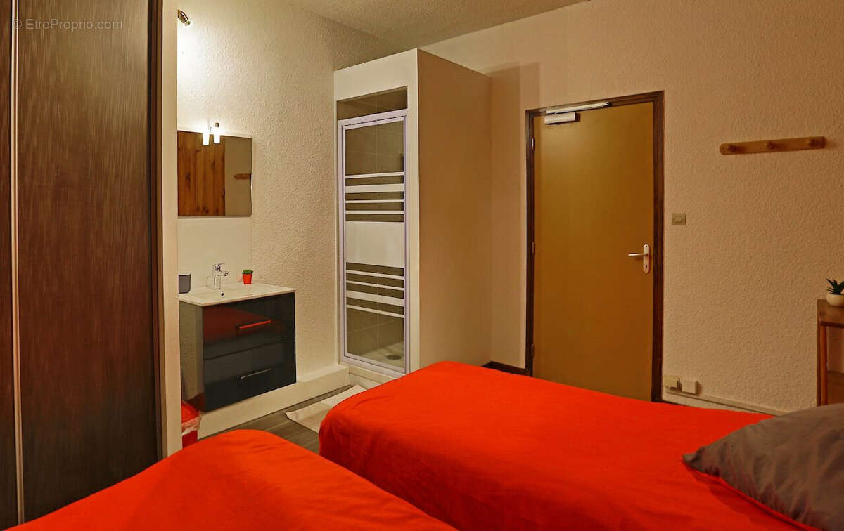 Commerce à LE MONETIER-LES-BAINS