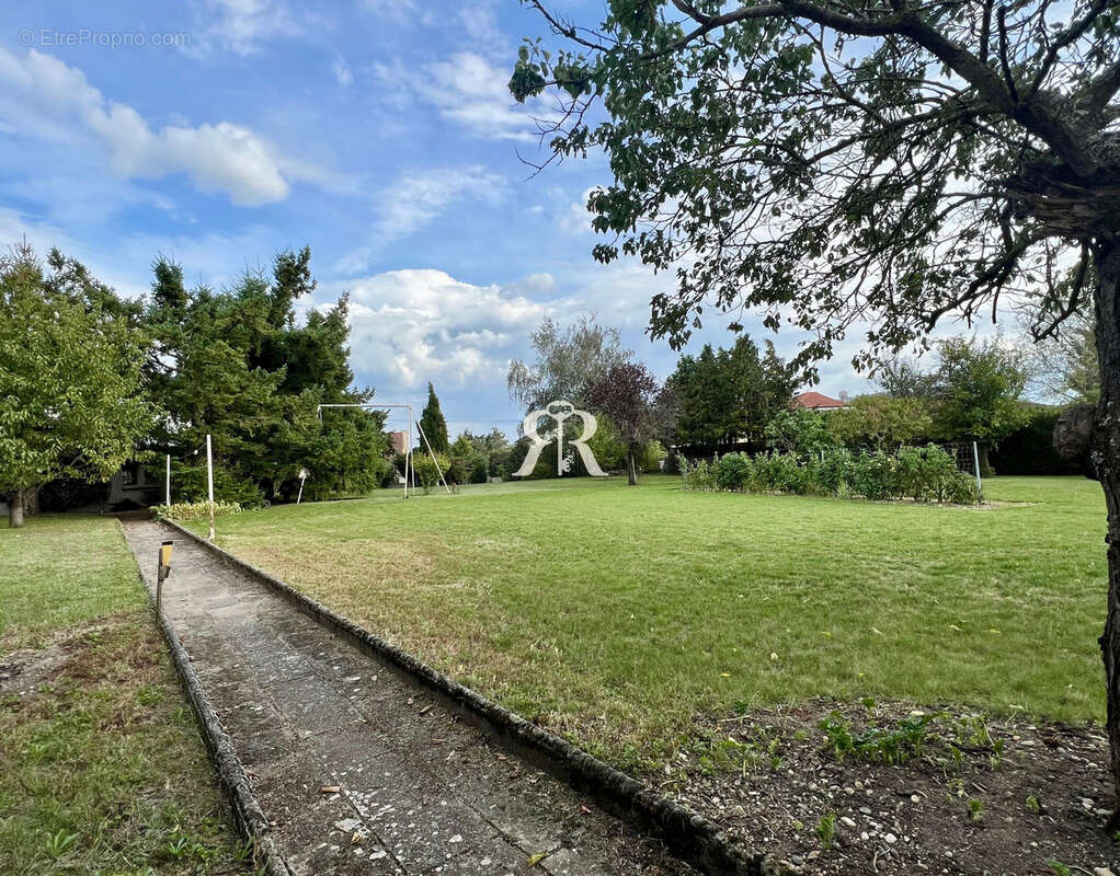 Maison à PONT-DU-CHATEAU