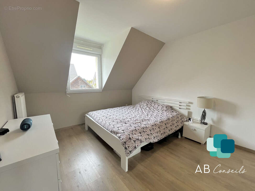 Maison à FRANQUEVILLE-SAINT-PIERRE