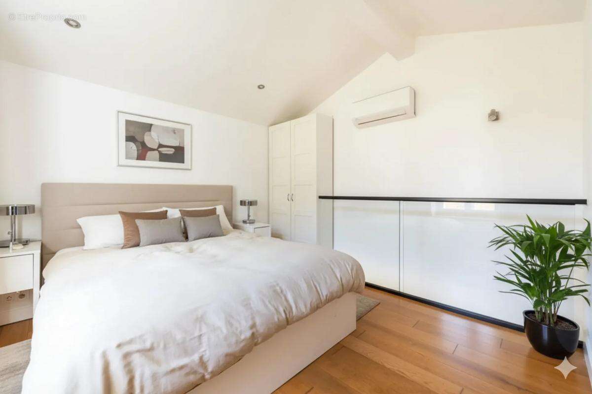 Appartement à VERSAILLES