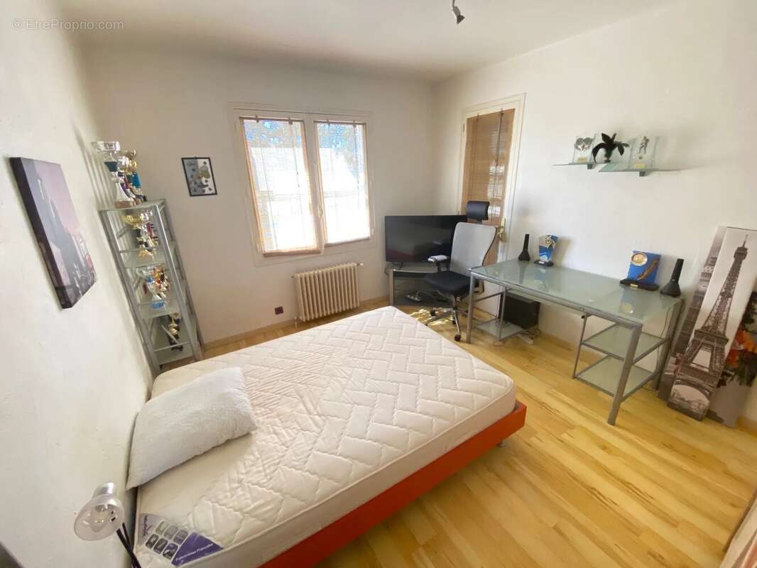 Maison à LA LONDE-LES-MAURES