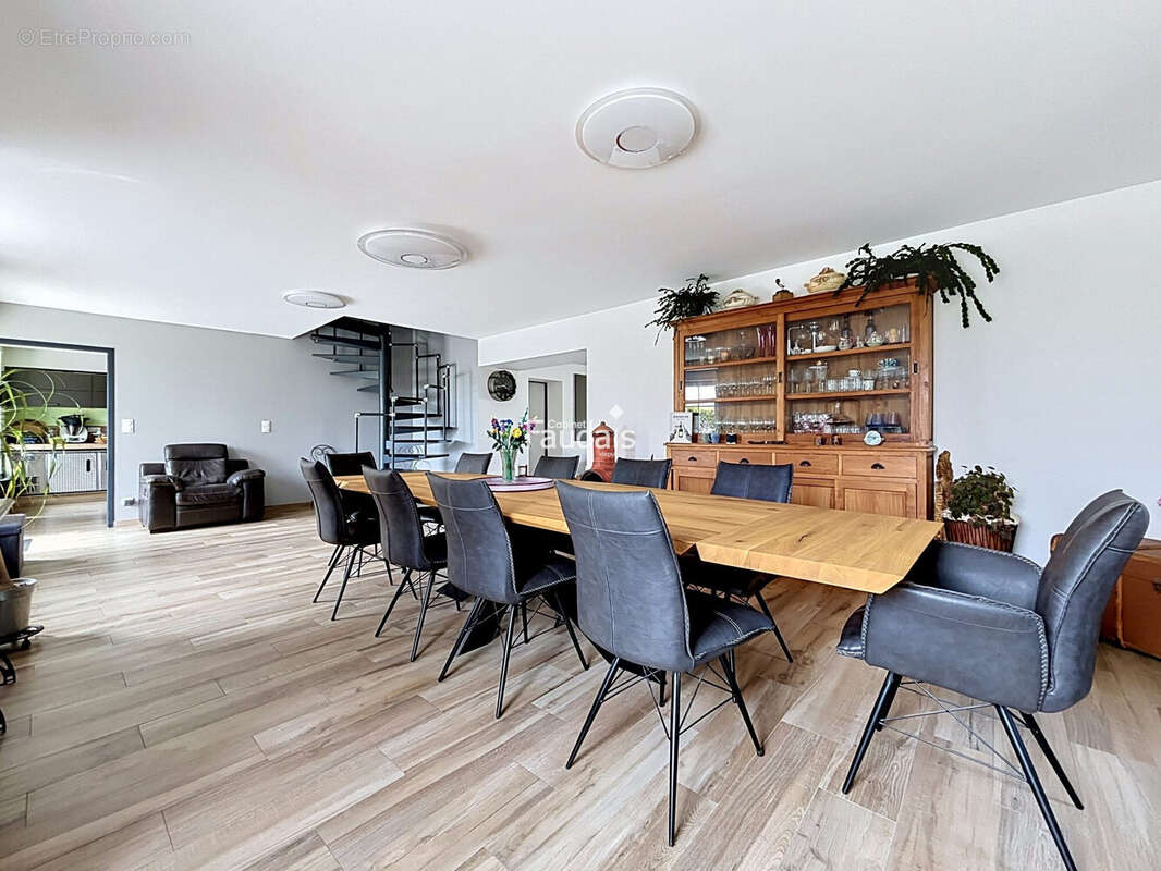 Maison 295 m² à Lessay  - photo 5