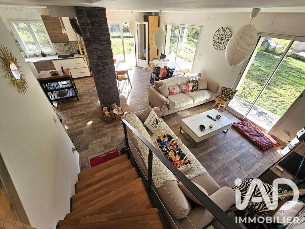 Maison 75 m² à Puy-Saint-Eusebe  - photo 3