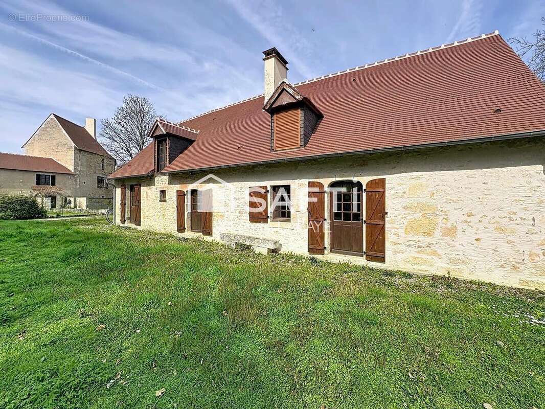 Photo 2 - Maison à VOUILLON