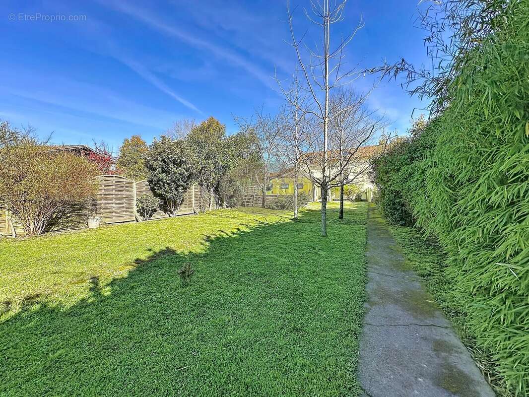 Maison à SALIES-DU-SALAT