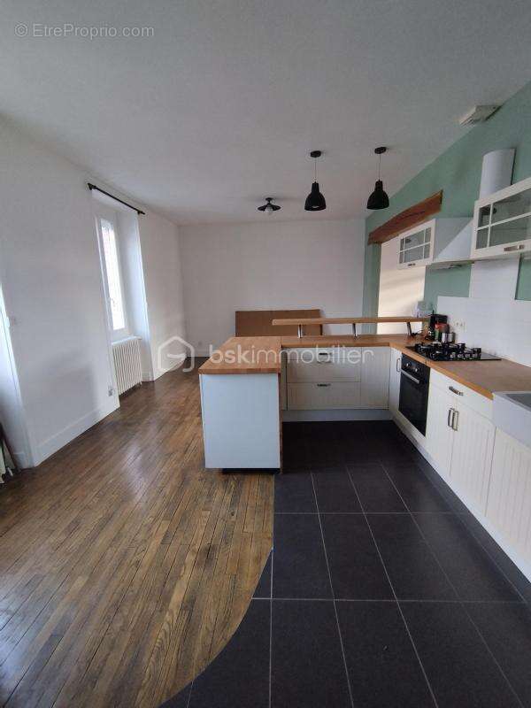 Maison à MARTIGNE-FERCHAUD