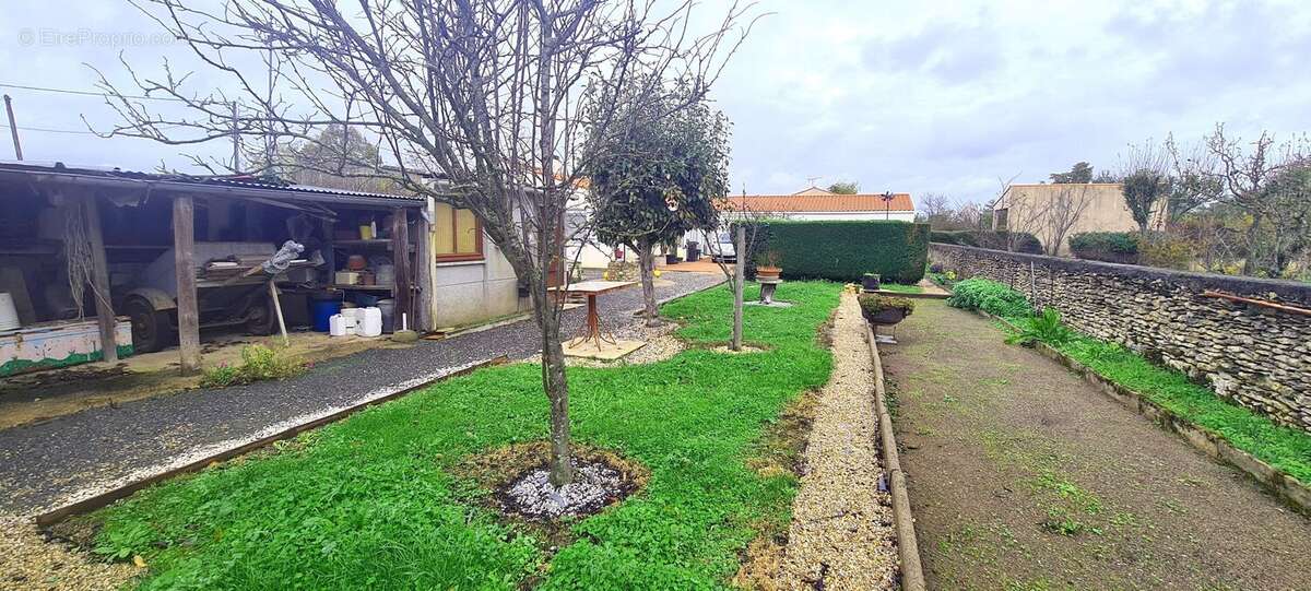 Maison à PUYRAVAULT