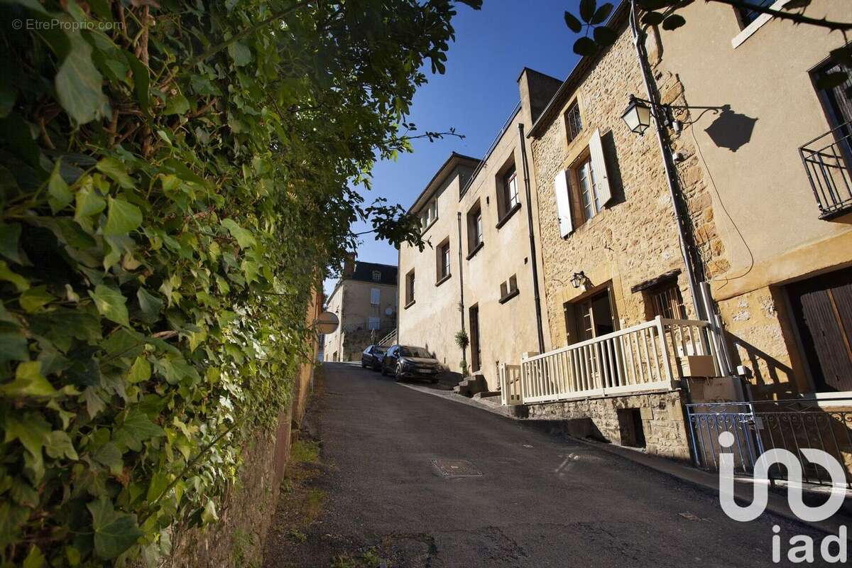 Photo 3 - Maison à SALLES-DE-BELVES