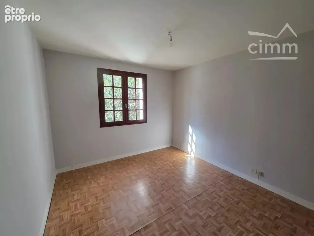 Maison de plain pied de 92 m² environ sur 2600 m² environ de terrain situé sur le secteur de Les Touches - photo 11