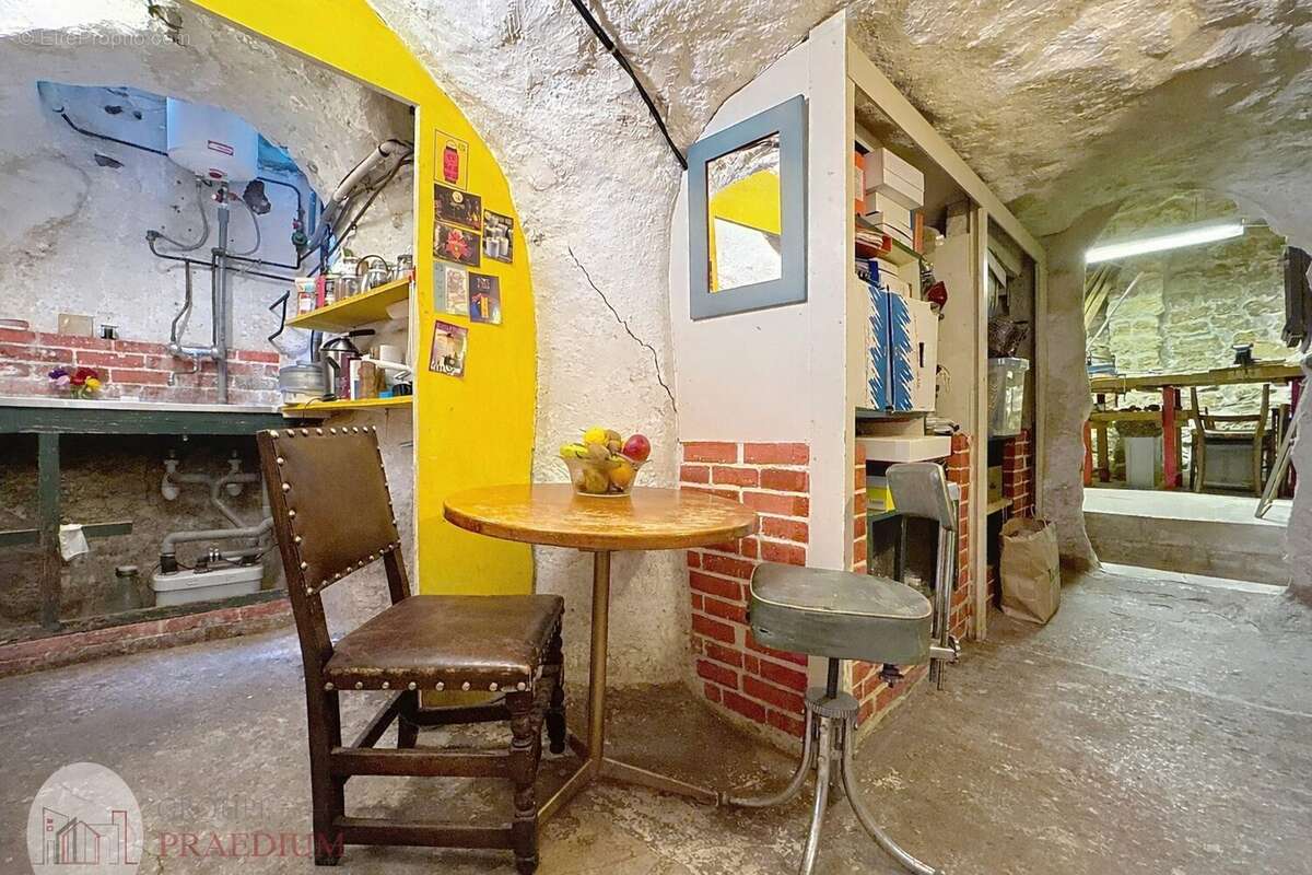 Commerce à PARIS-5E