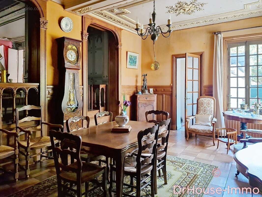 Maison 208 m² à Saint-Pierre-Sur-Dives  - photo 17