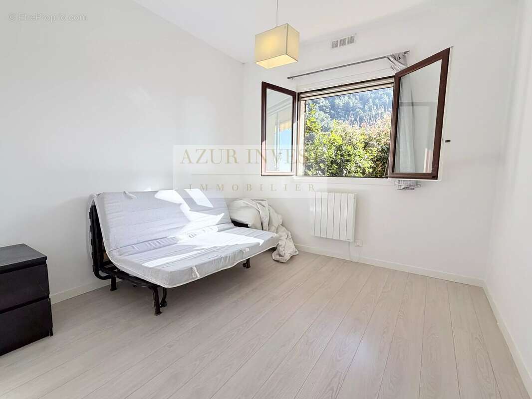 Appartement à ROQUEBRUNE-CAP-MARTIN