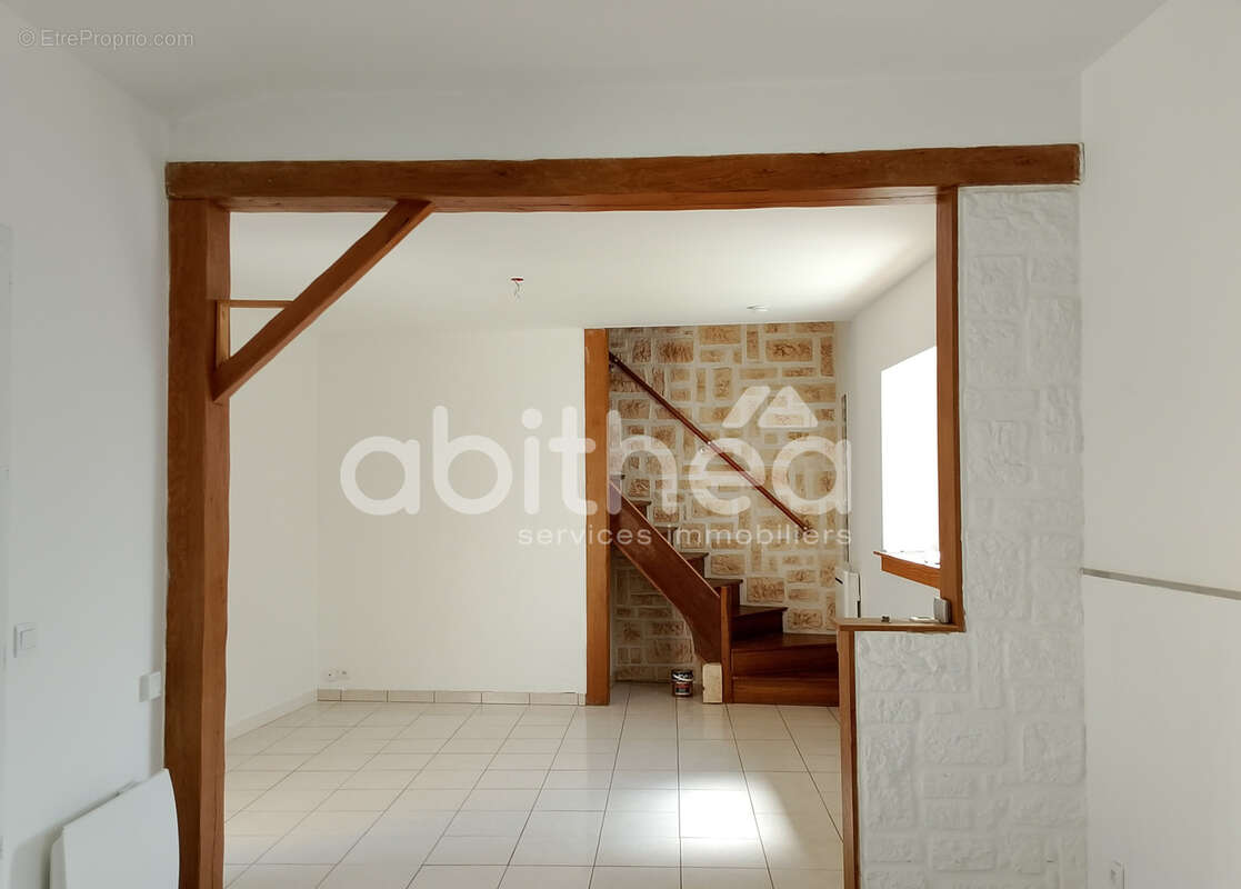 Appartement à CHABANAIS