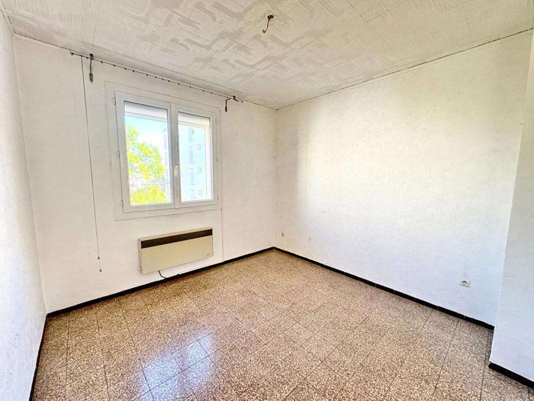 Appartement à PORT-SAINT-LOUIS-DU-RHONE