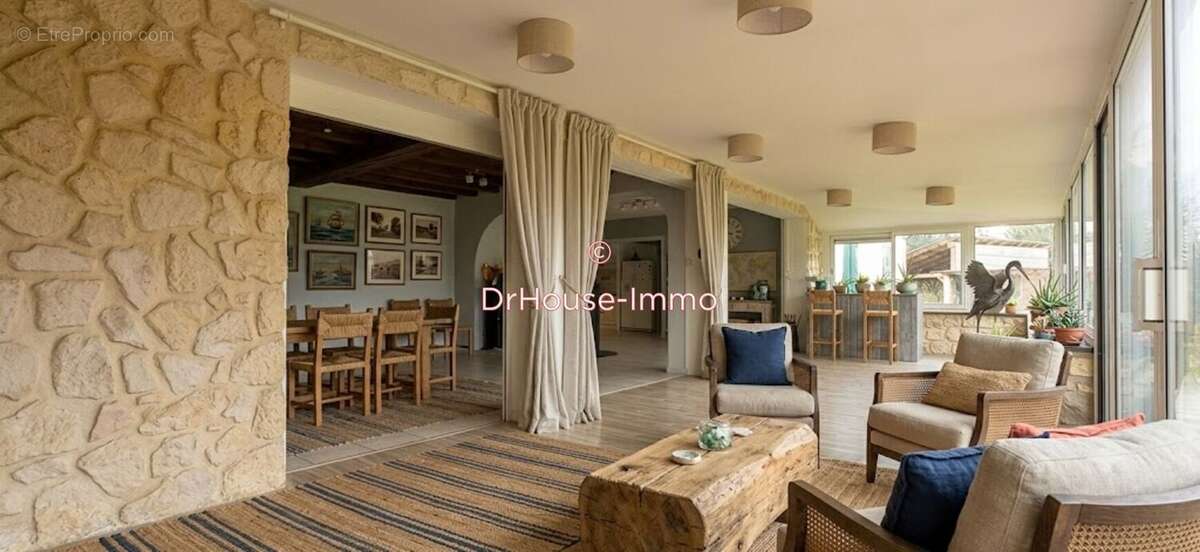 Maison 170 m² à Apremont  - photo 3