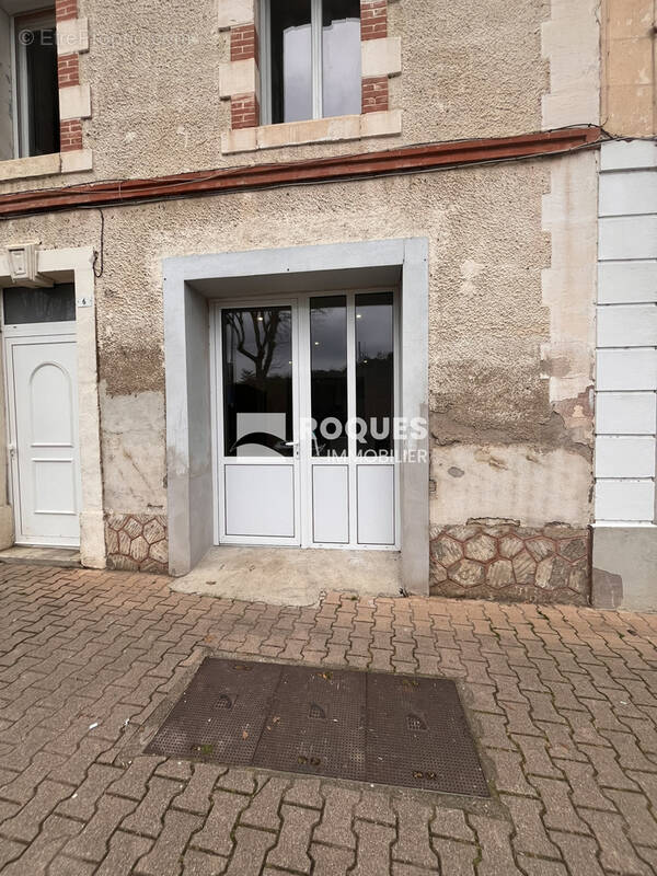 Appartement à LAMALOU-LES-BAINS
