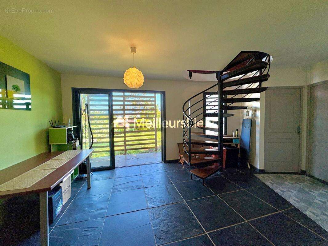 Maison à SAINT-PIERRE