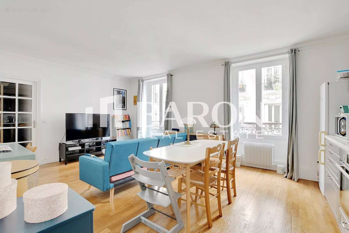 Appartement à PARIS-18E