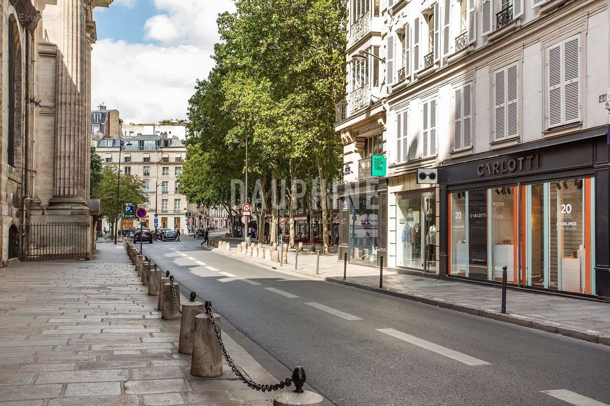 Pied à terre Place Saint Sulpice - photo 10