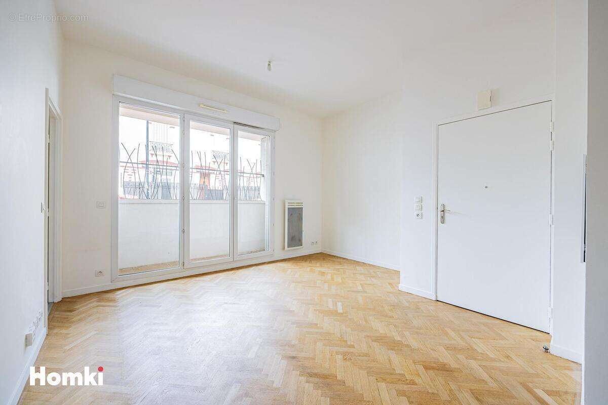 Appartement à MONTROUGE