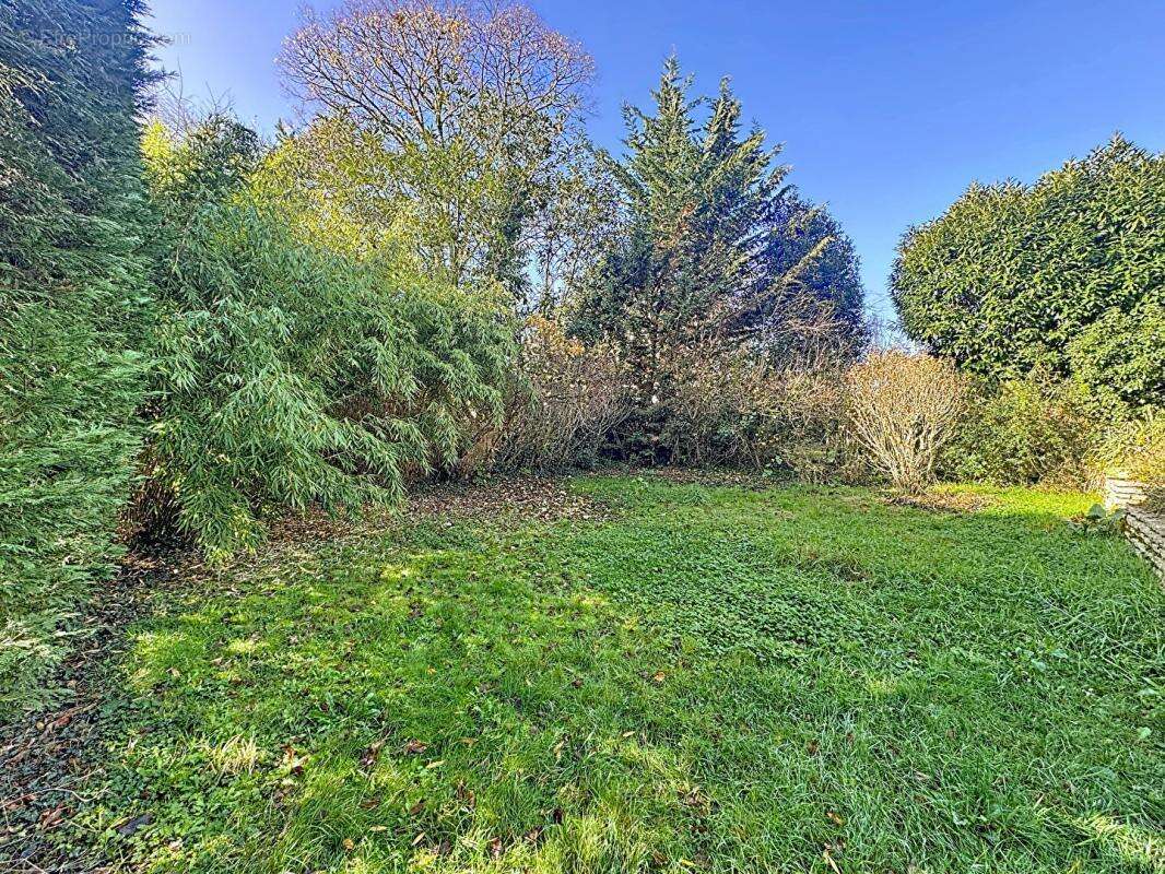 Maison à VERRIERES-LE-BUISSON