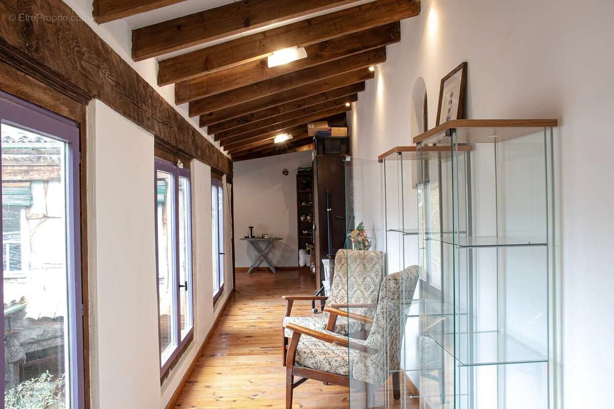 Maison à SAINTE-COLOMBE-SUR-L'HERS