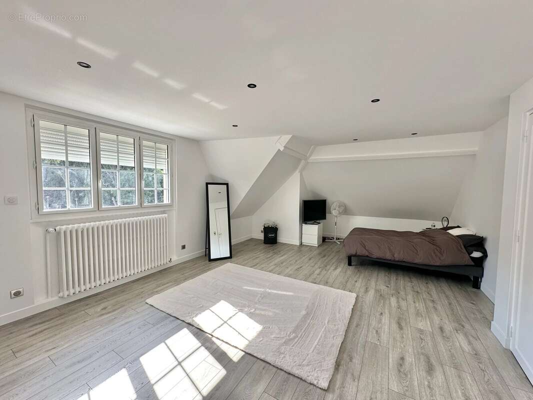 Maison à CHESSY
