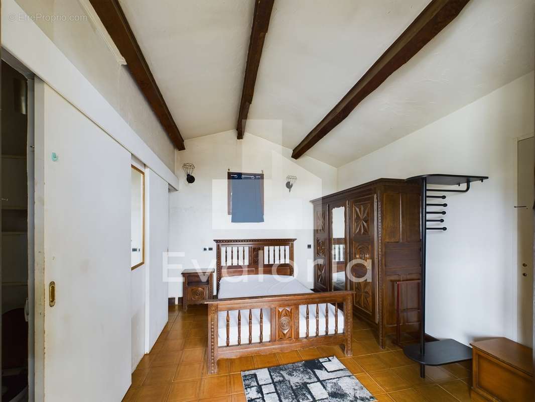Villa 5 pièces de 157 m² avec piscine de 67 m² et terrain de 135 - photo 10