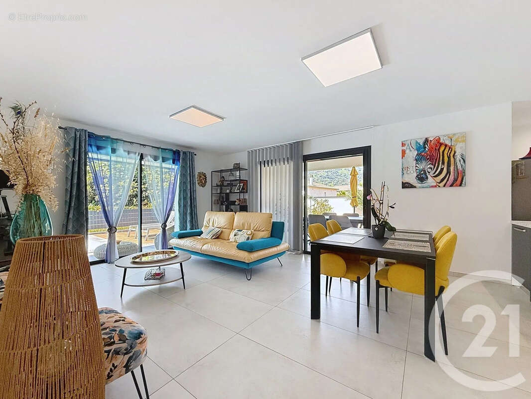 Maison 100 m² à Santa-Lucia-Di-Moriani  - photo 23