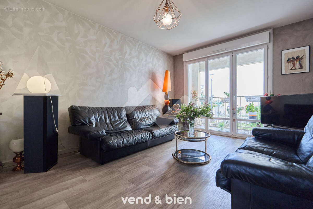 Appartement T6 de 96 m2, familiale ou profession libérale - photo 8