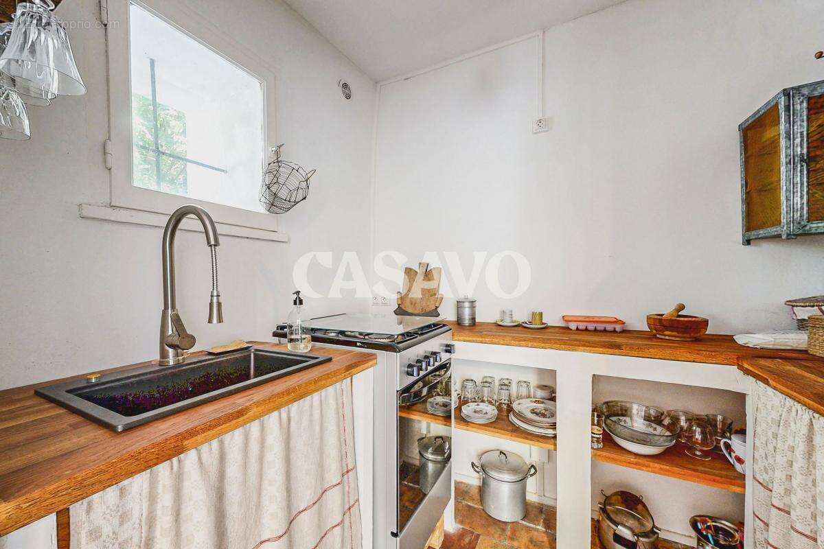 Maison à L'ISLE-SUR-LA-SORGUE