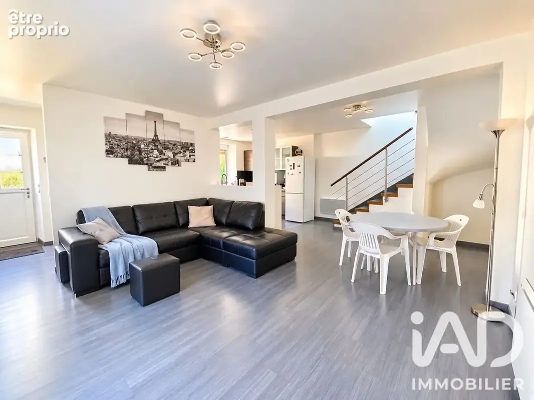 Photo 1 - Maison à LEUDEVILLE