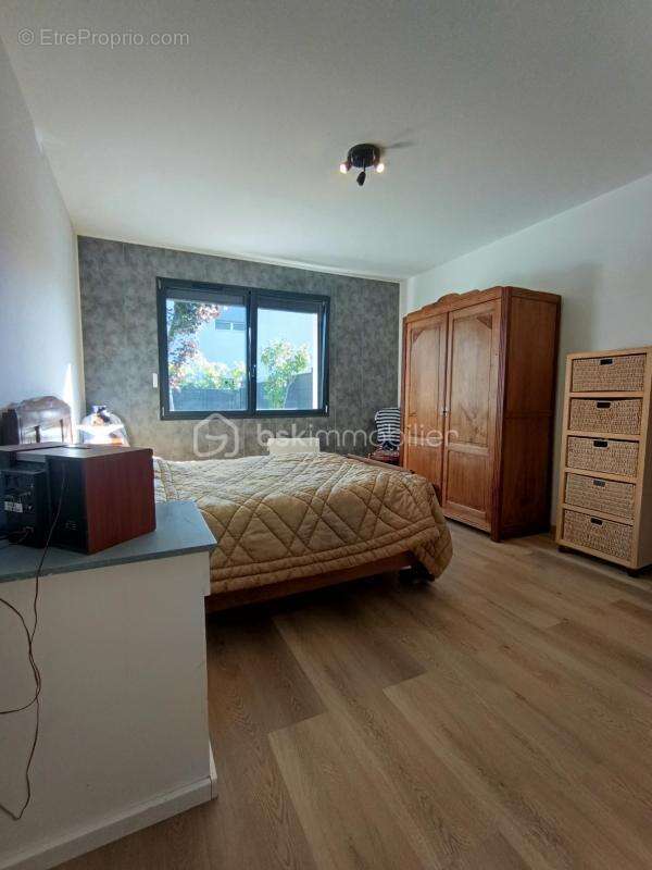 Maison à SAINT-CYR-SUR-LOIRE