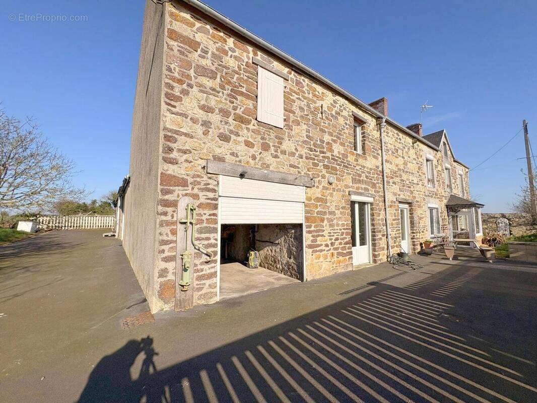 Maison à COUDEVILLE-SUR-MER