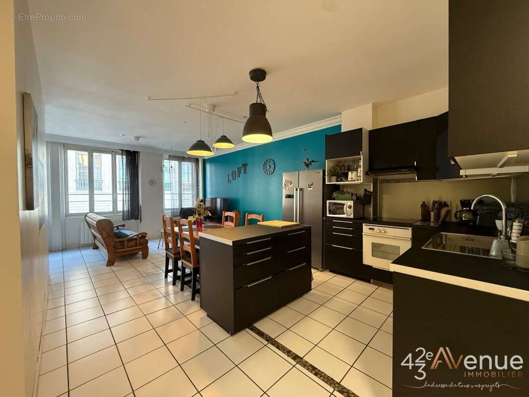 Appartement à SAINT-ETIENNE