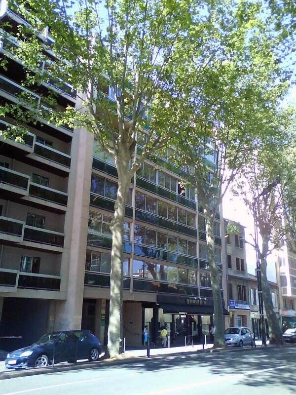 Commerce à TOULOUSE