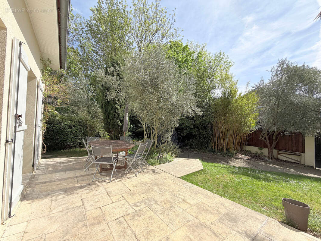 Maison à RUEIL-MALMAISON