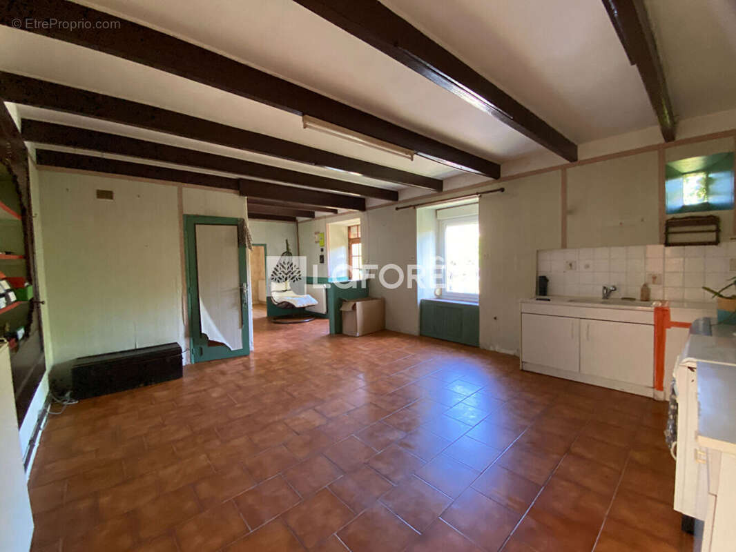 Maison à PLOURIVO