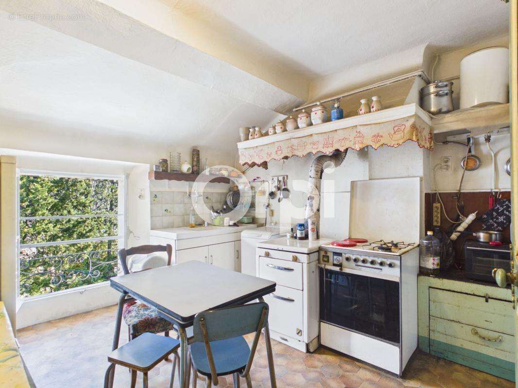Appartement t3 / seillans village - accès facile - stationnement facile - commodités à proximité - idéal investisseurs ou premie - photo 4