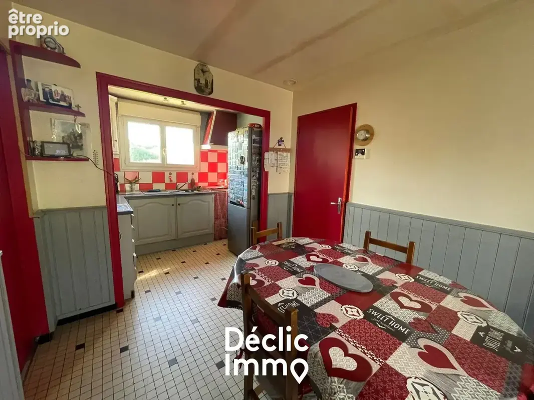 Maison de campagne avec plus de 5 000 m² de terrain à 5 min des commodités ! + Grange - photo 4