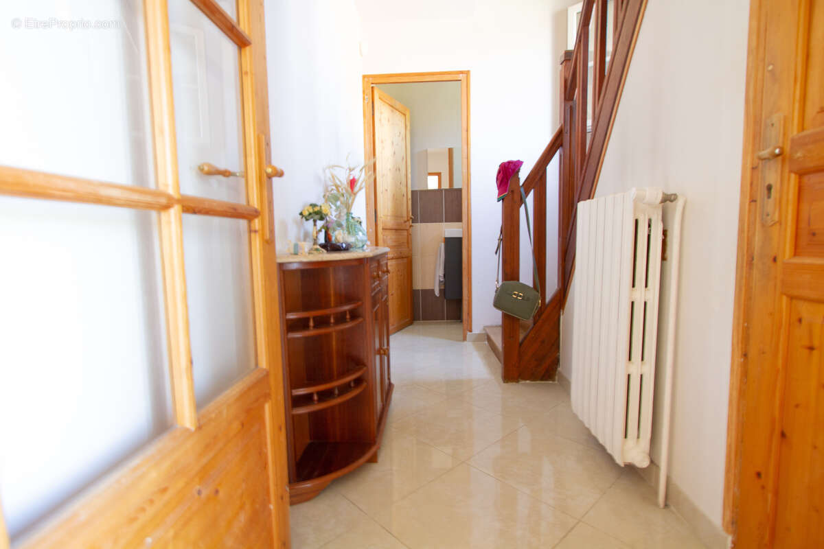 Maison à VILLENEUVE-LE-ROI