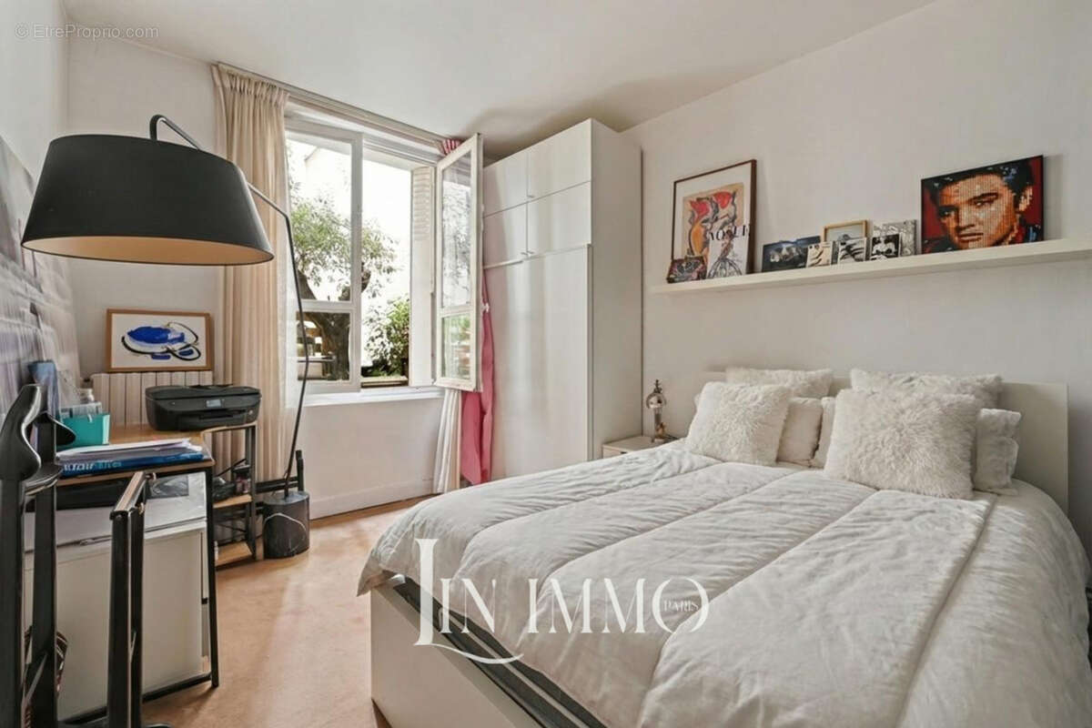 Appartement à PARIS-17E