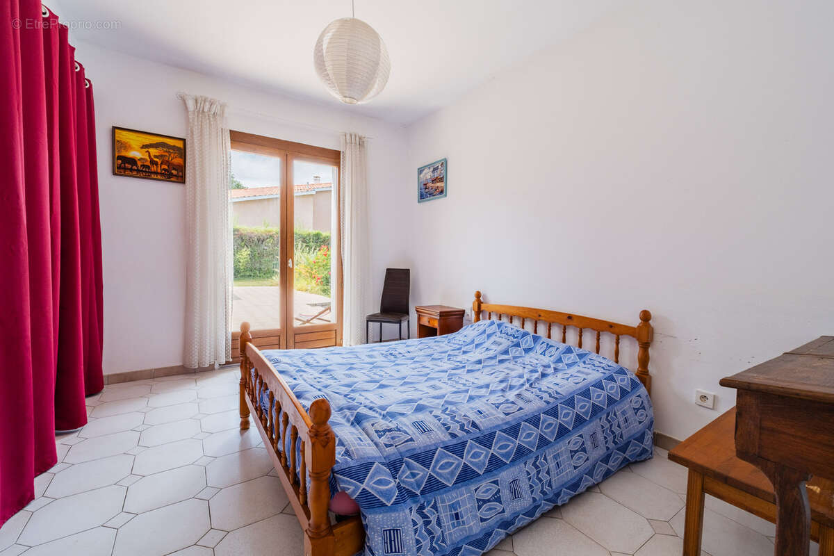 Maison à BRUGUIERES