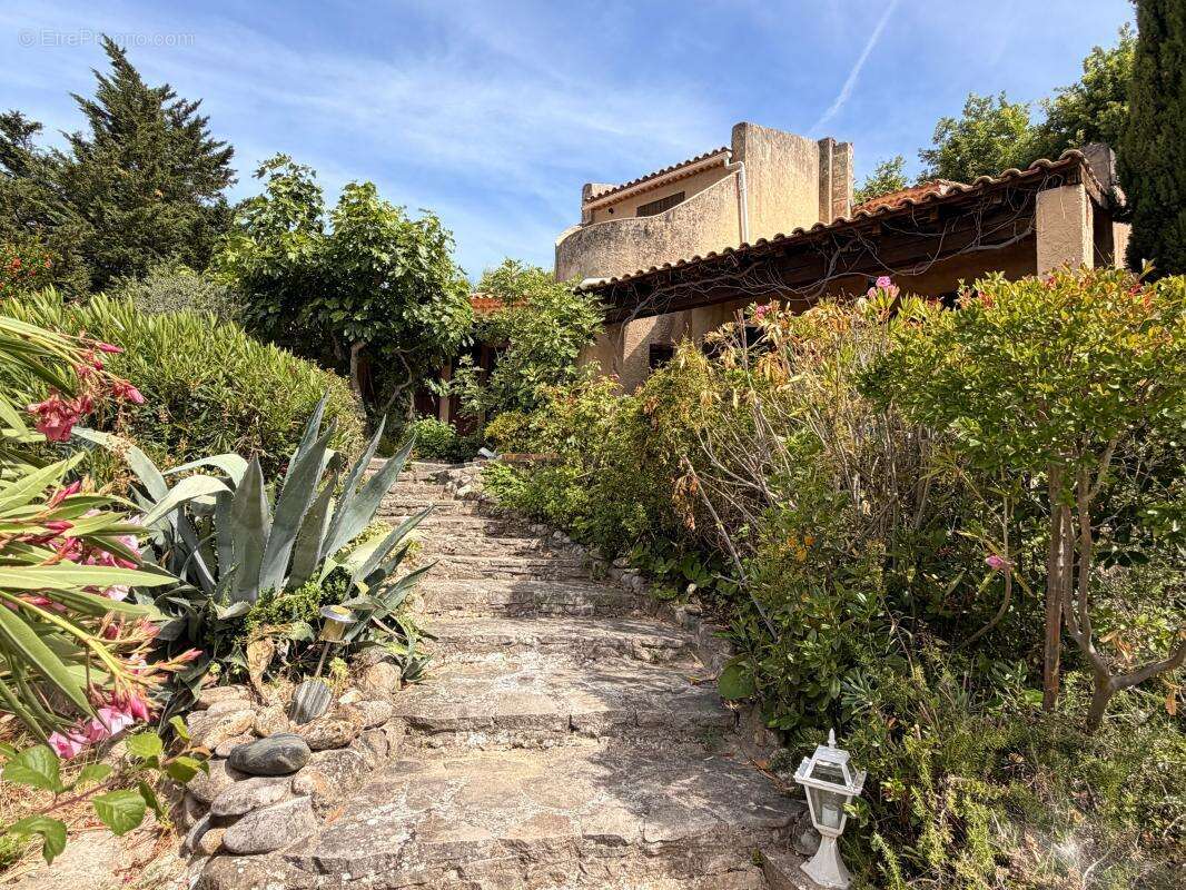 Maison à VINSOBRES