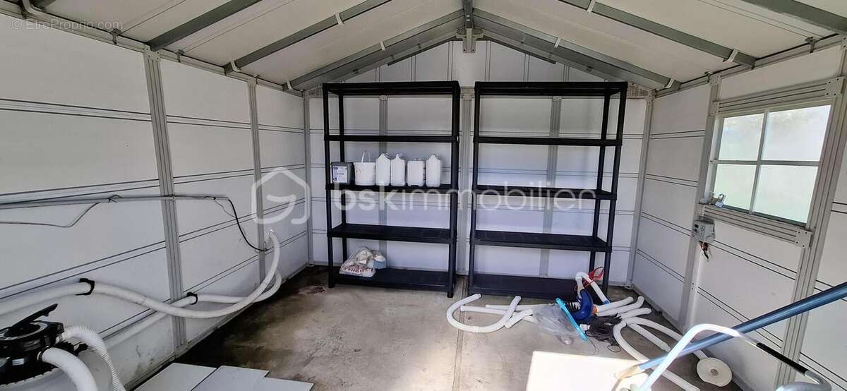 Maison moderne 5 chambres avec extension bois, piscine et grand terrain - photo 21