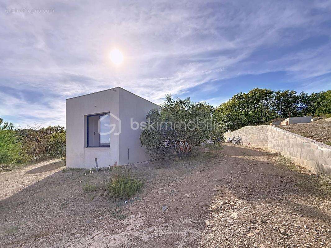 Maison à SAINT-JEAN-DE-LA-BLAQUIERE