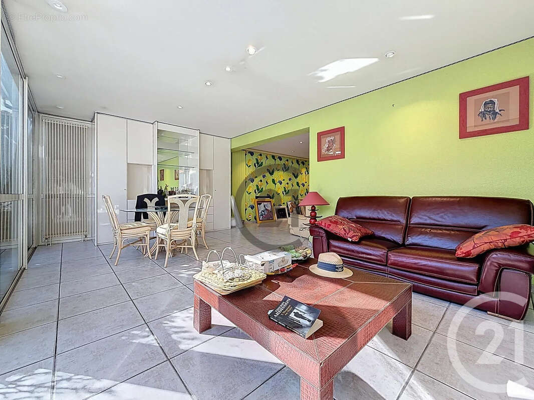 Maison à SAINTE-SAVINE