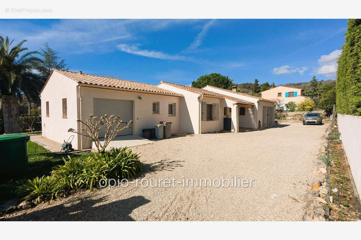 Maison à LE ROURET